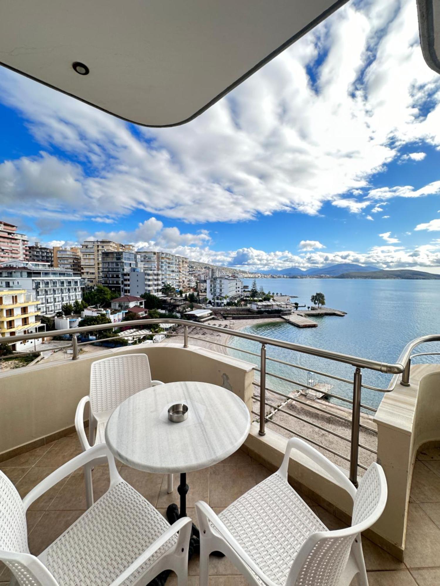 Agora Sea View Apartment Saranda Dış mekan fotoğraf